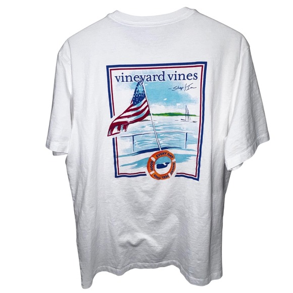 Vineyard Vines Men White Pocket TShirt Graphic Print American Flag Sailboat Sz M - Picture 2 of 7